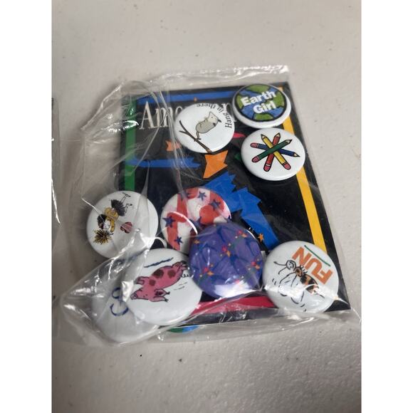 American Girl Pin Set American Girl Doll Grin Pins Lot of 2 Sealed Package NEW - Picture 6 of 8